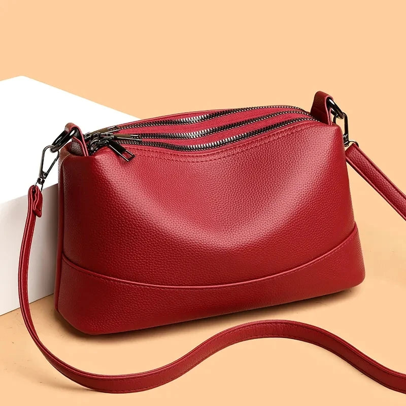 Yaffa Dana PU leather shoulder bag
Sarah 