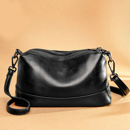Yaffa Dana PU leather shoulder bag
Sarah 